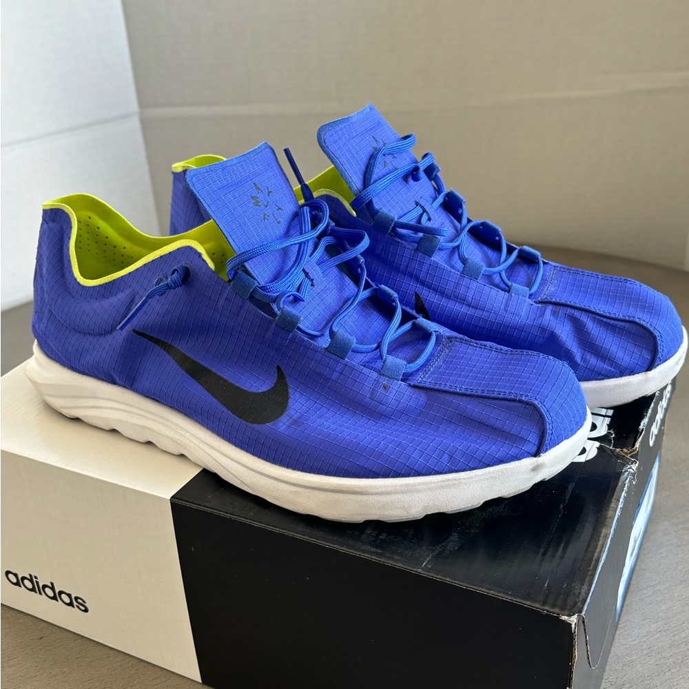 Mens Nike MayFly size 13 in purple